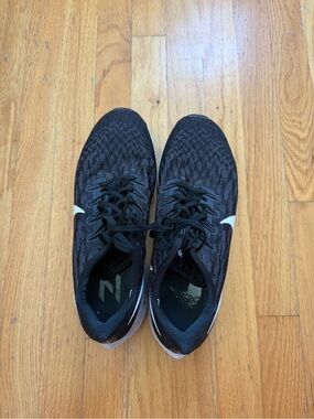 Nike Zoom Men's Black Running Sneakers with White Swoosh Accent
